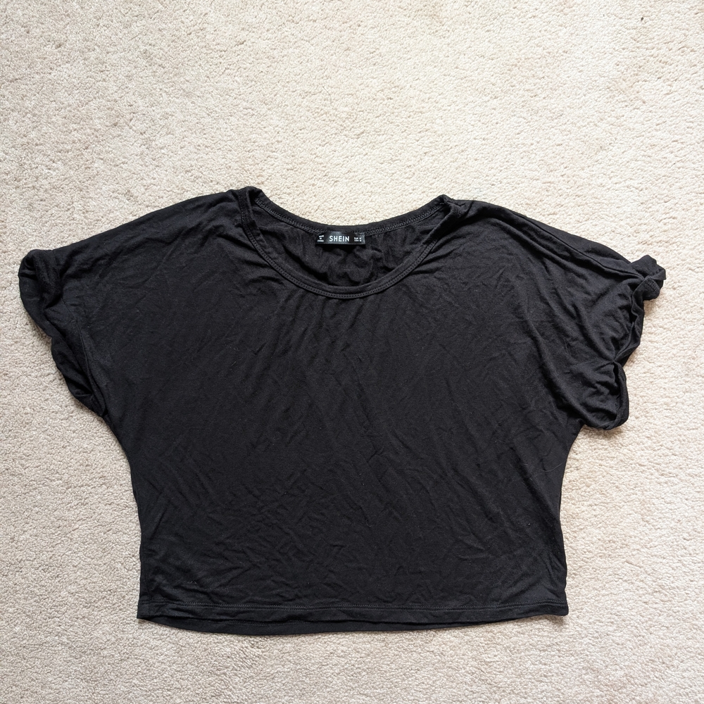 SHEIN Black Boxy Crop Top Short Sleeve